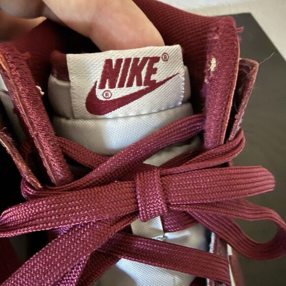 NIKE DUNK HI HIGH RETRO DARK BEETROOT RED/GREY M SZ 11 [DD1399-600] - Picture 4 of 7
